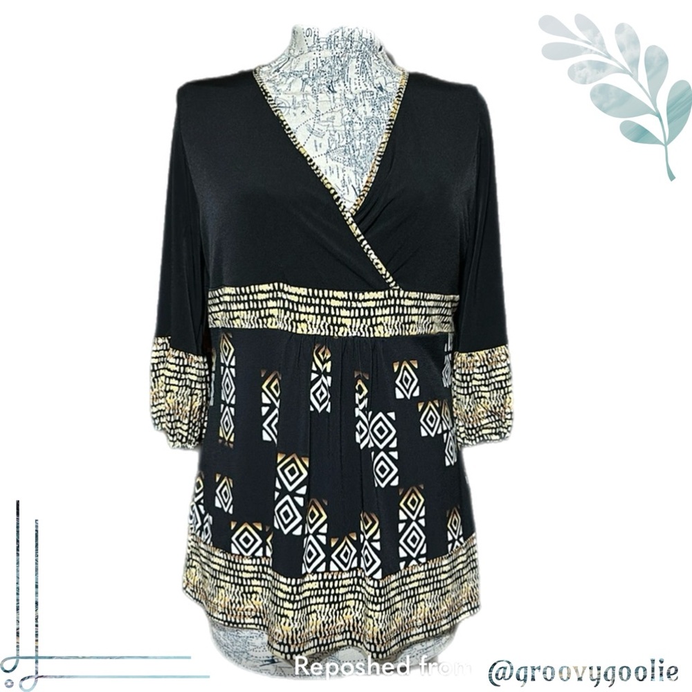 Liz & Co. V-Neck 3/4 Sleeve Black and Tan Blouse